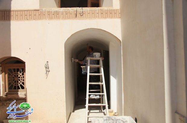 شهردار مبارکه از آغاز عملیات اجرایی تکمیل بازسازی ارگ تاریخی نهچیر خبر داد