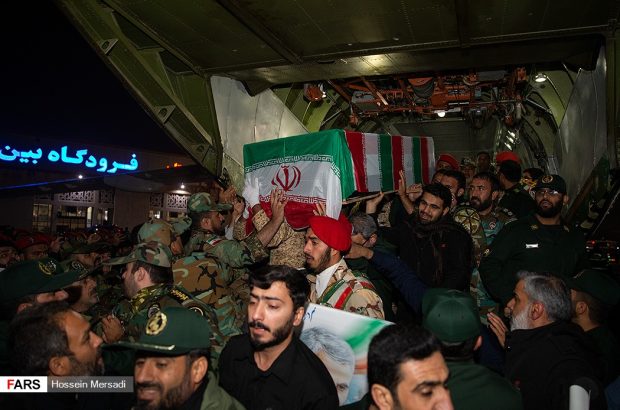 ورود پیکر مطهر سردار سپهبد شهیدحاج قاسم سلیمانی ویارانش به میهن اسلامی