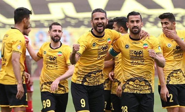 تیم فوتبال فولاد مبارکه سپاهان سال را با صدرنشینی تمام کرد