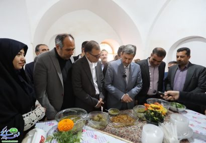 کد: ۲۳۹۱۲بروزرسانی: پنج شنبه, ۰۸ فروردين ۱۴۰۴ ۱۱:۵۲دسته: گزارش تصویری بازدید استاندار اصفهان از غرفه های نمایشگاهی نوروزگاه ۱۴۰۴ ارگ تاریخی نهچیر